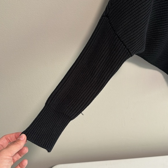 Free People Downtown asymmetrical sweater XS - Picture 3 of 6